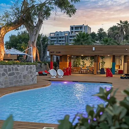 2-bedroom Beachfront Flat With Amenities Bodrum