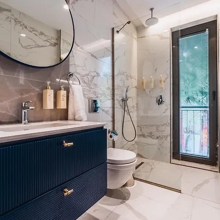 2-bedroom Beachfront Flat With Amenities Appartamento *