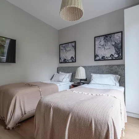 Apartament 2-bedroom Beachfront Flat With Amenities *